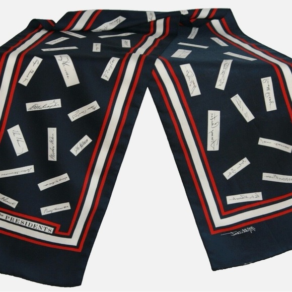 USA Patriotic Scarf with Presidents’ Signatures - Picture 2 of 5